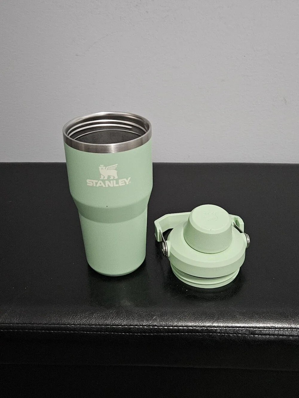 ⏰️Sale: Stanley IceFlow Tumbler w/ Fast Flow Lid - 20oz